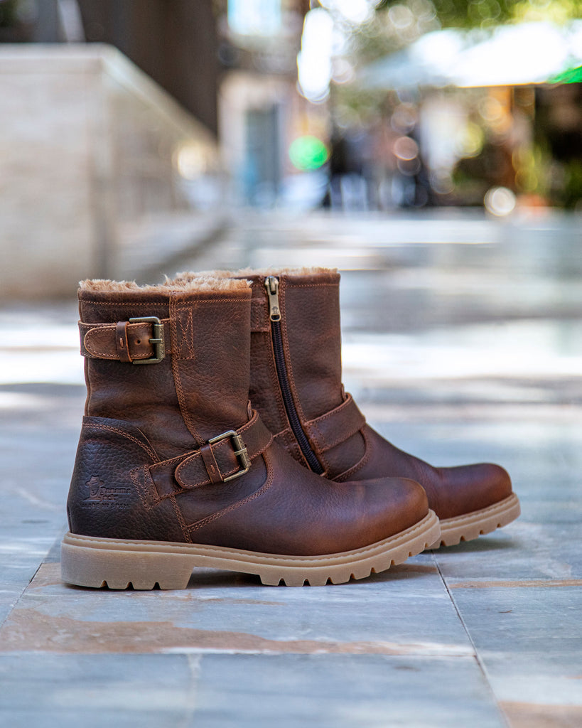 Faust botas de piel con forro interior de pelo. cuero