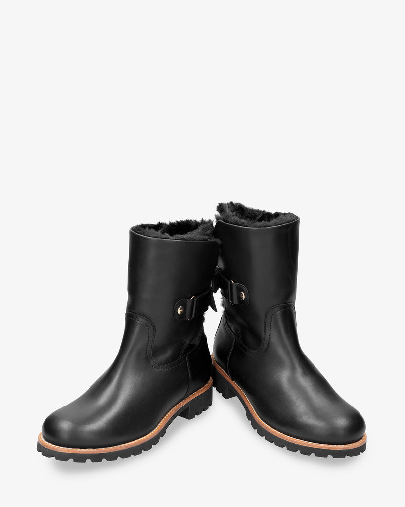 Felia Trav botas de piel con forro interior de pelo. negro