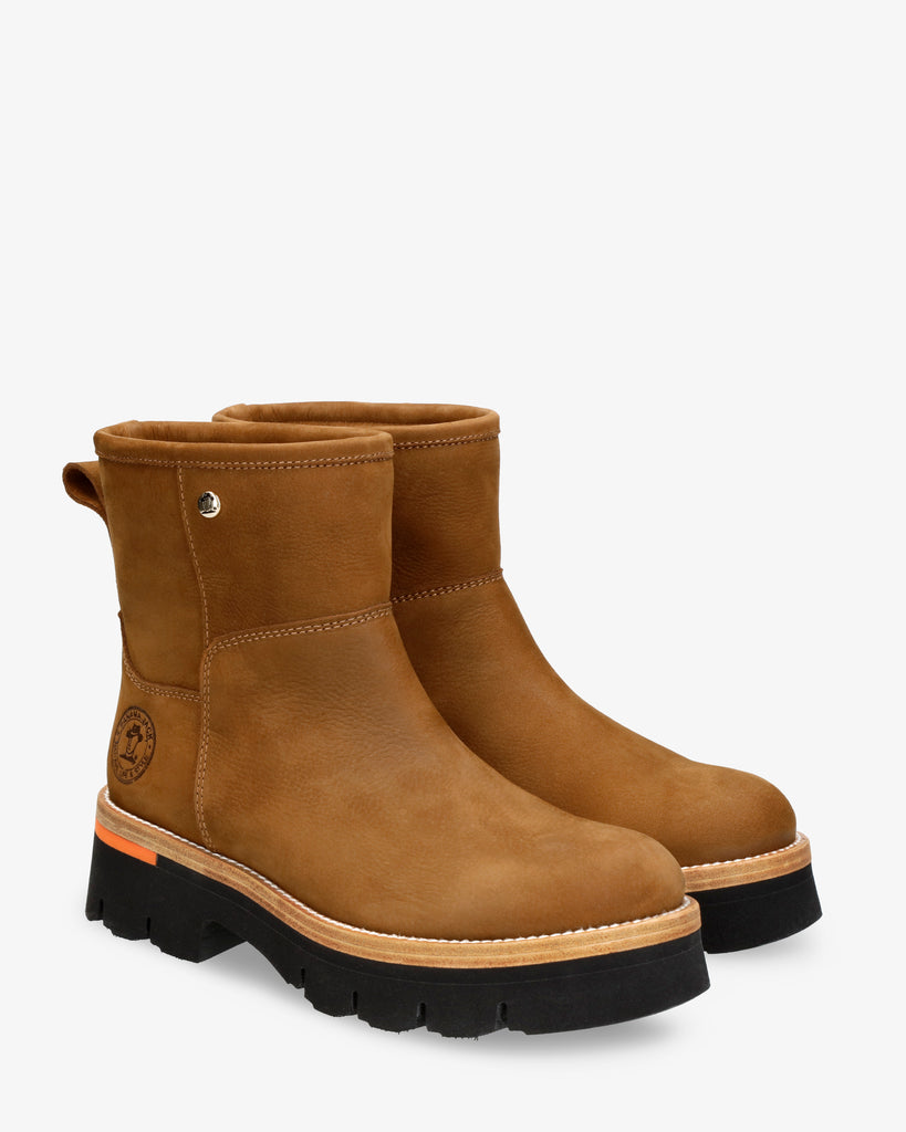 Laia botas de piel con forro interior de pelo. cuero