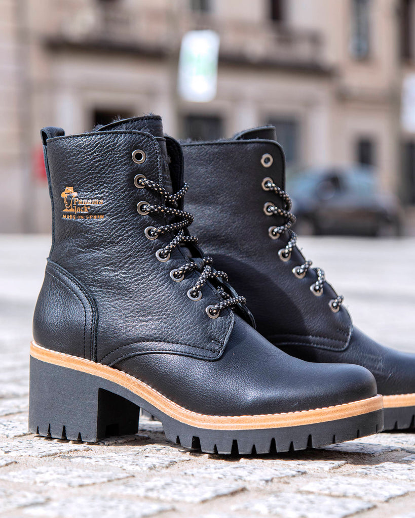 Padma botas de piel con forro interior de pelo. negro