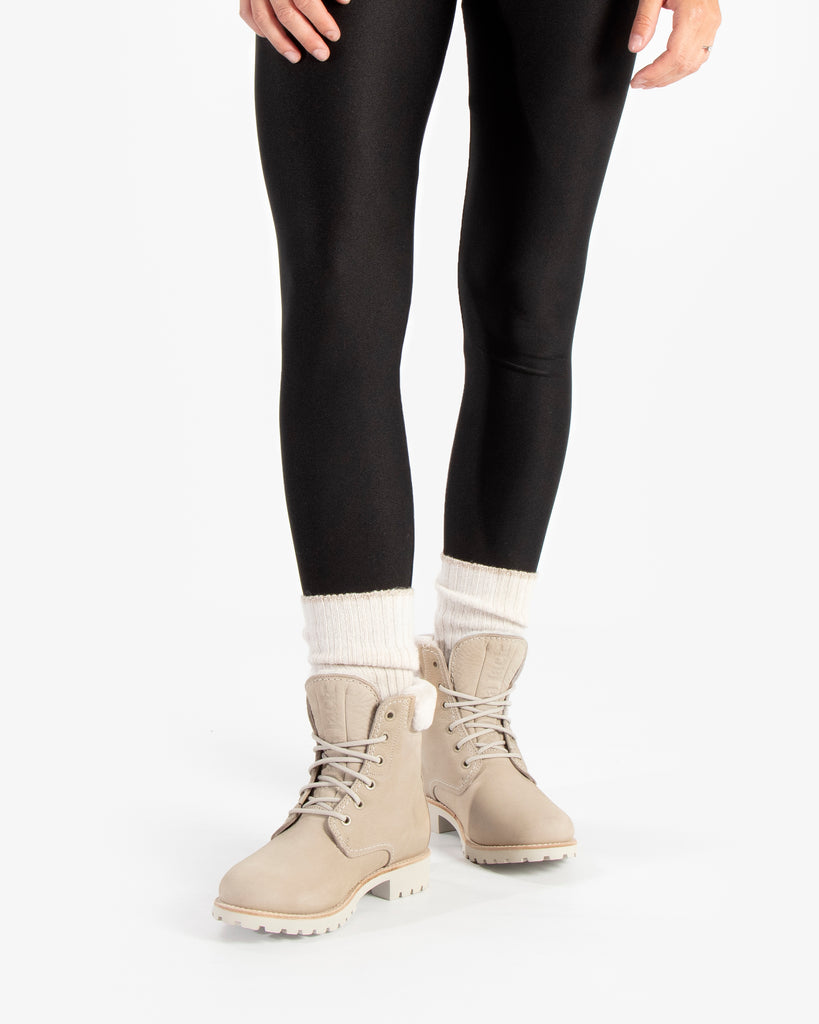 Panama 03 Igloo botas de piel con forro interior de pelo natural. crudo