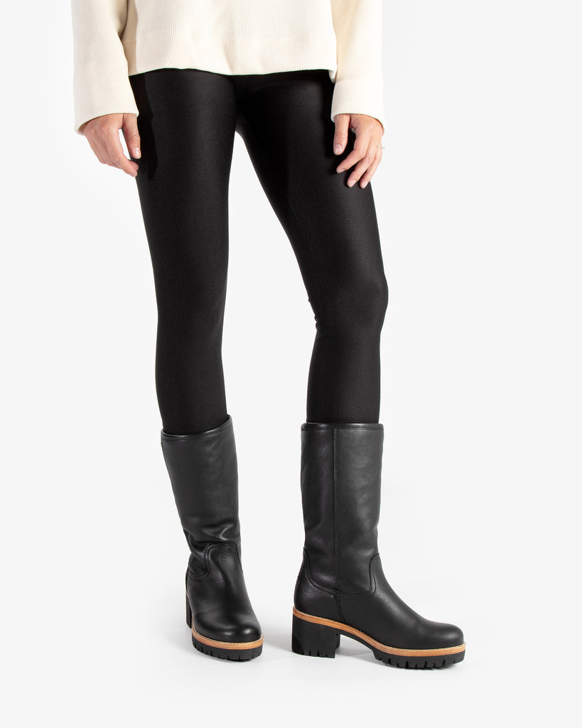 Patricia Igloo botas de piel con forro interior de pelo natural. negro