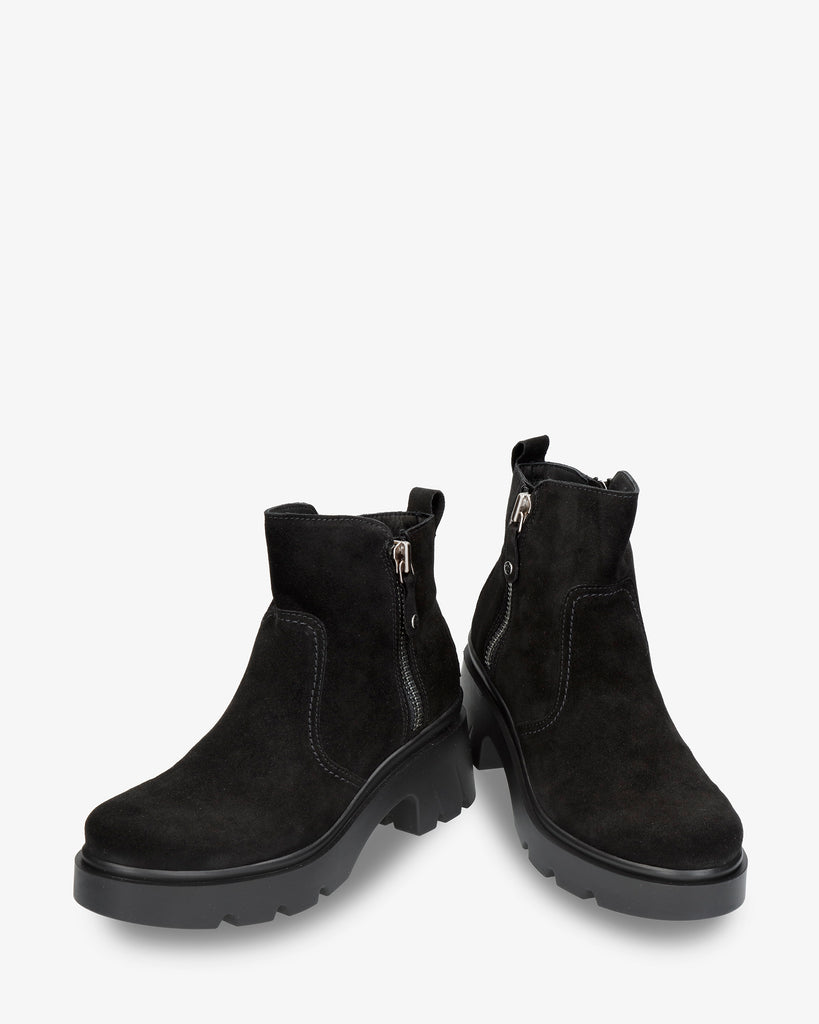 Phuket botín de piel con forro interior de pelo. negro